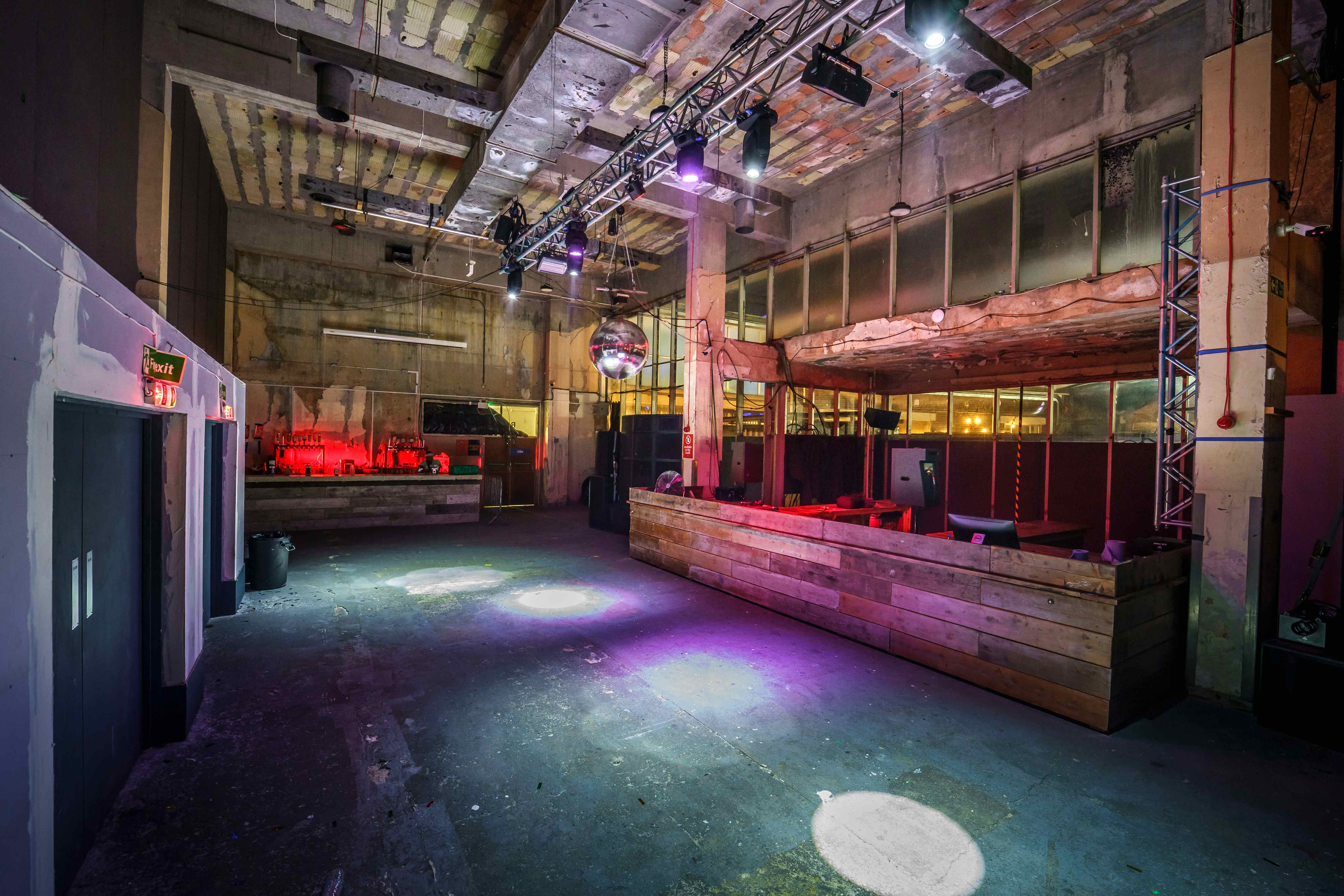 60 Dock Road London E16 1yz